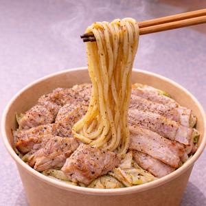 豚バラと鶏レバーの合わせ塩うどん