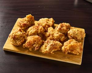 なるとキッチン 【名物】にんにくももザンギ(得10ヶ)