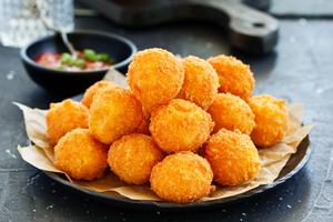 チーズボール(4個)
