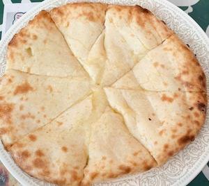 チーズナン CHEESE NAAN