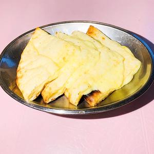 チーズナン Cheese Nan