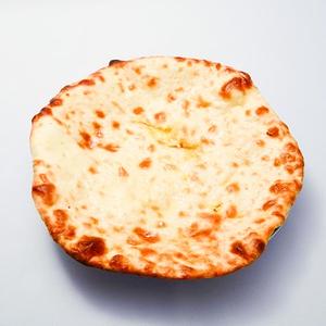 チーズナン Cheese Naan