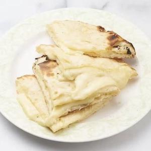 チーズナンCheese naan