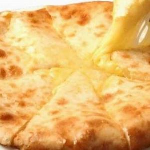 チーズナン Cheese Naan