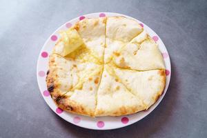 チーズナン Cheese Nan