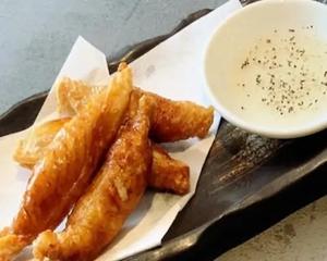 鶏皮餃子