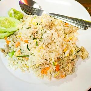 豚肉のチャーハン