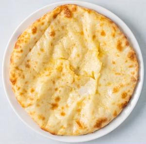 チーズナン Cheese Naan