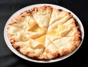 チーズナン Cheese Naan