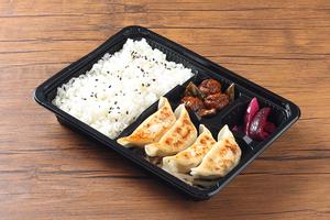 餃子弁当