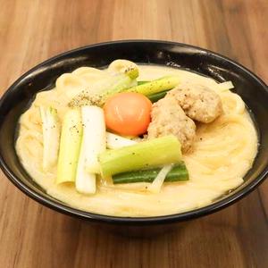 特製 鶏白湯うどん Speciaiiy Chicken white soup udon