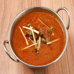 マトンカレー、ナンorライス Mutton Curry,Nan or Rice