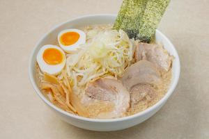 ハッスル復刻らーめん