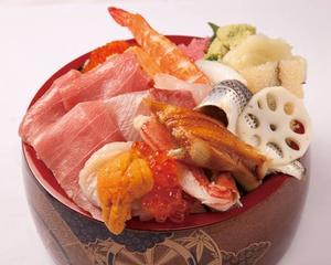 寿司屋が作る極上海鮮チラシ寿司