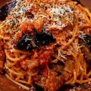 茄子とベーコンのパスタ