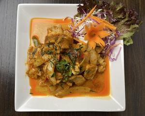 パネーンムー(豚肉のレッドカレー炒め)  ライスはついてません。