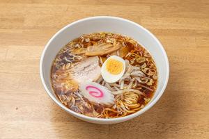 ラーメン(茹でる前の生麺)