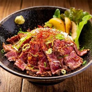 黒毛和牛レアステーキ丼