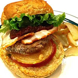 自家製ベーコン＆BBQソースバーガー Homemade Bacon＆BBQ sauce burger