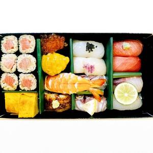 厳選握り寿司(1人前) Selected Nigiri Sushi (For 1 Person)