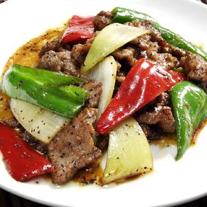 牛肉の黒胡椒炒め