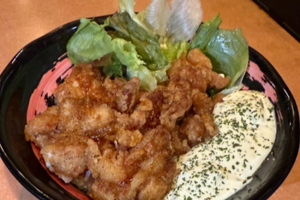 カラアゲ南食丼タルタル添え