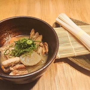 肉増量中！ゴロゴロお野菜のごちそう豚汁 にゅうめん
