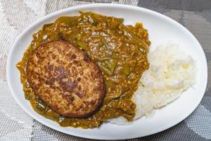 ハンバーグおんカレー