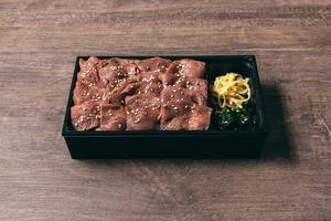 特選A5黒毛和牛焼肉弁当