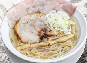 2個でお得白醤油×2個【手鍋で温める、熱々本格ラーメン！】何度も食べたくなる味食べやすい白醤油黄金の海らーめん