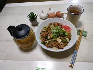 スタミナホルモン丼