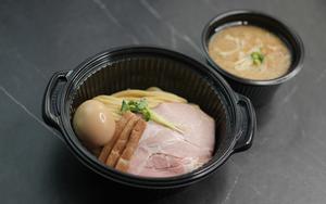 味玉にんにくつけ麺