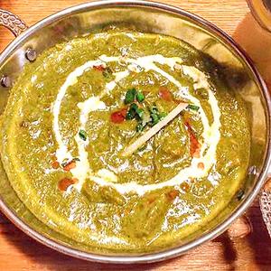 サグチキンカレー[SAG CHICKEN CURRY]