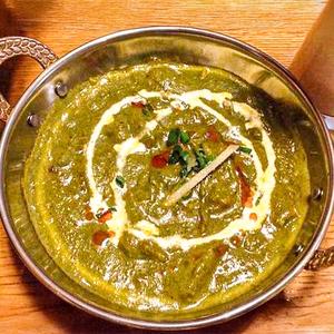 サグチキンカレー[SAG CHICKEN CURRY]