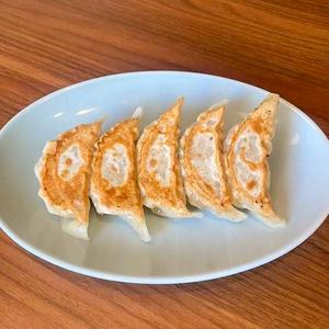 当店人気No.1 かがり自慢の焼き餃子(5個)