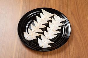 【冷凍】生餃子(にんにら)14個