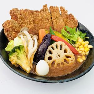 チキンカツと14種の野菜カレー
