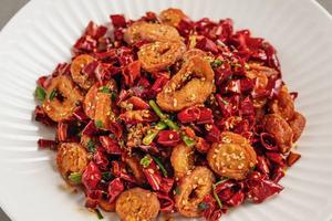 特色干肥,ホルモンの四川風炒め,Sichuan-Style Stir-Fried Pork Intestines