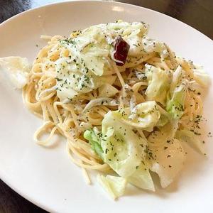 シラスとキャベツのバーニャカウダパスタ