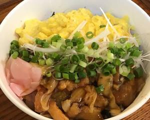 煮穴子と玉子のひつまぶしのお弁当