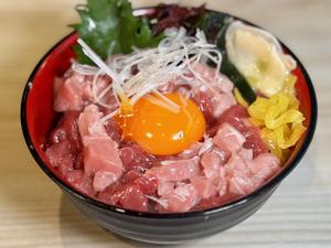 本鮪ユッケ丼