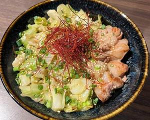 和牛もつ焼き丼