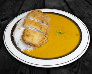 三元豚厚切りカツカレーSangenton Atsu Kiri Curry