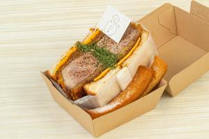 チーズ入り(レッドチェダー使用)
