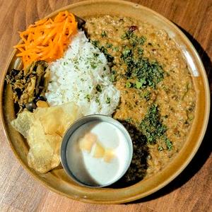 ほうれん草とイエローダルカレー