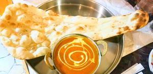 チキンカレー Chicken Curry+ Nan