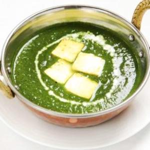 ほうれん草パニールカレー・Sag Paneer Curry