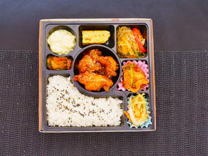 醤油チキン定食弁当   