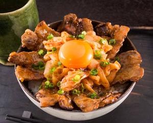 カルビキムタマ丼 Kalbi with Kimchi Omelette Rice Bowl