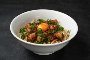 牛トロホルモン丼(味噌)